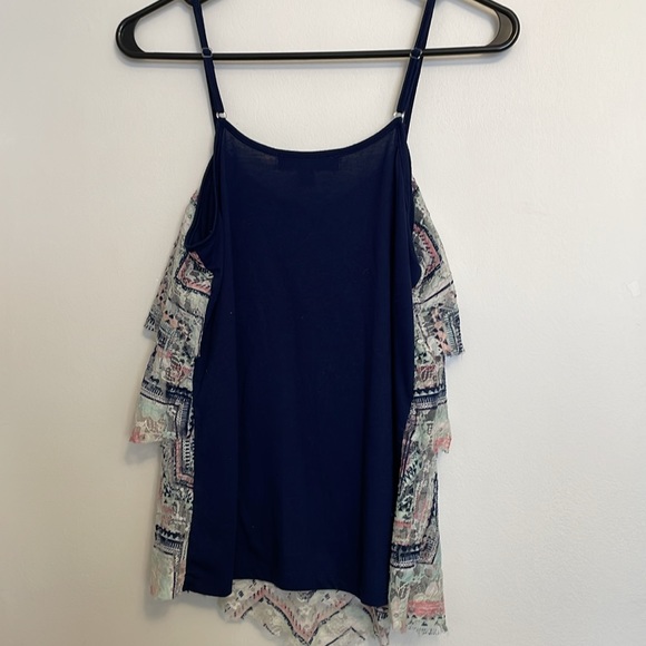 ALMOST FAMOUS WOMENS LARGE TANK TOP - Picture 3 of 3